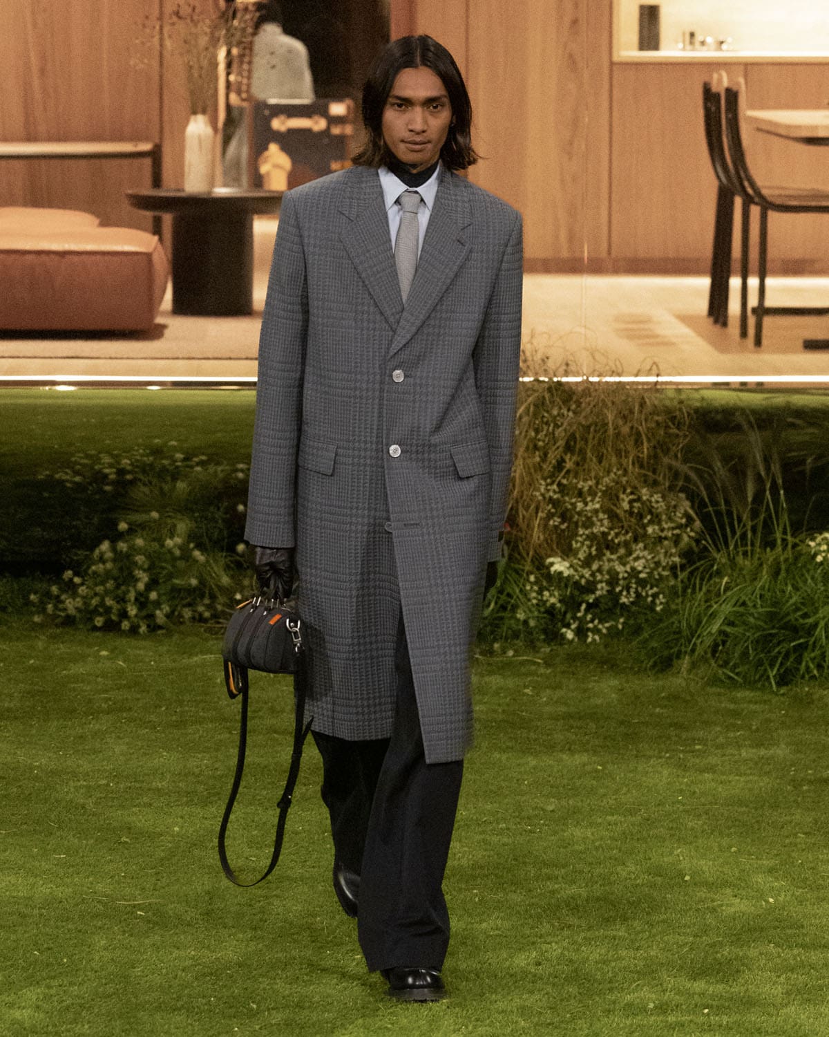 من عرض لويس فويتون في باريس (إنستغرام)