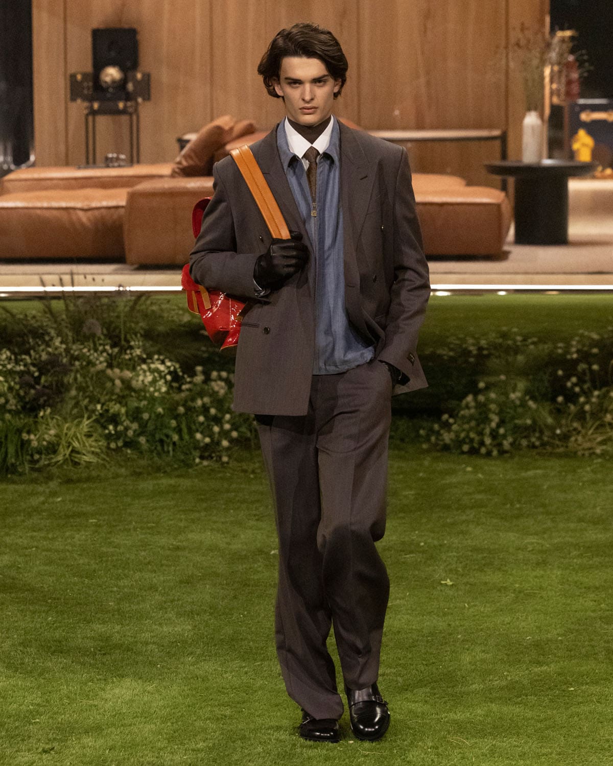 من عرض لويس فويتون في باريس (إنستغرام)