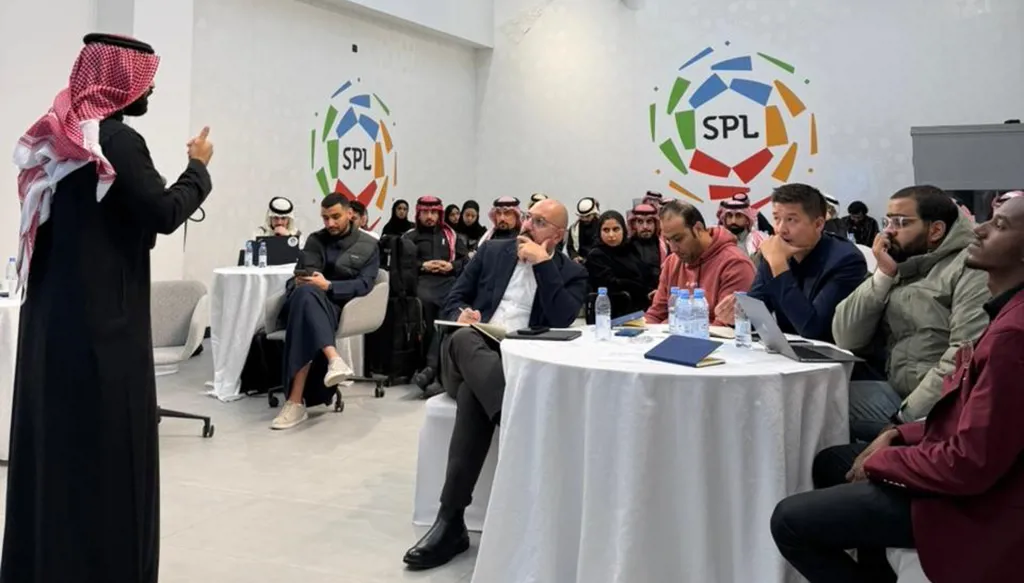 لوائح الموسم المقبل على طاولة رابطة الدوري السعودي للمحترفين والأندية