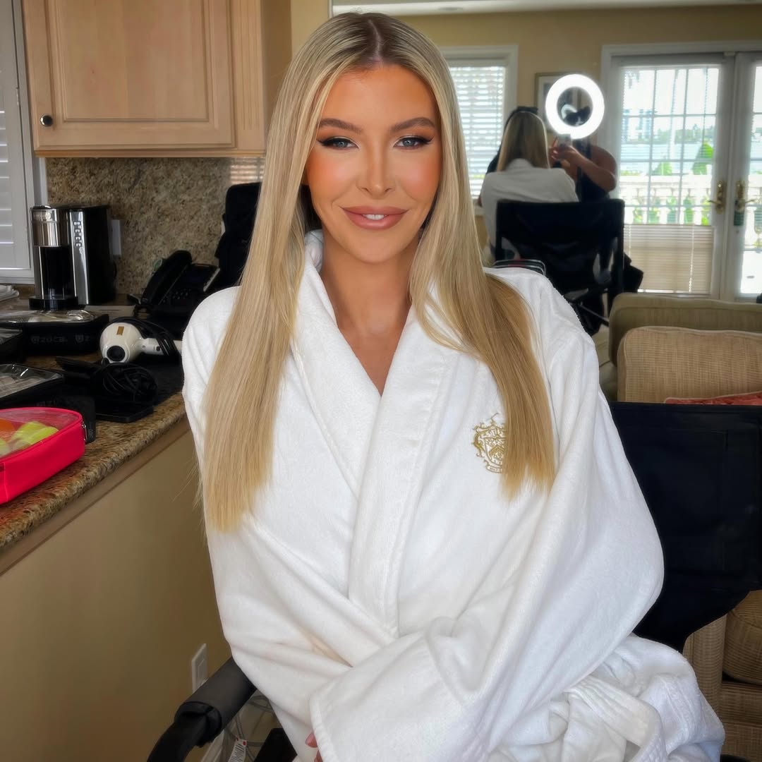 مديرة أعمال كايتلين جينر (من حسابها الرسمي في إنستغرام). 