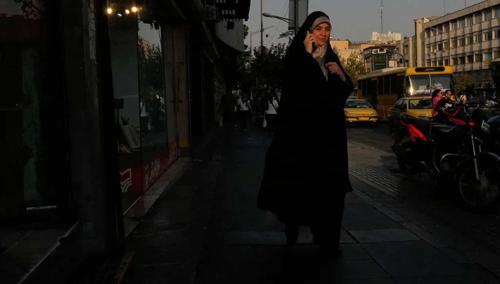 إيران تشدّد الخناق باسم "الأمن القومي"... هل تقترب من نموذج كوريا الشمالية؟