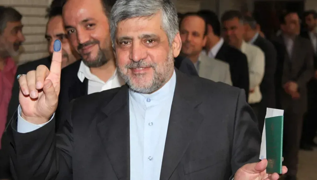 L'ambassadeur iranien défie l'ordre d'expulsion libanais, augmentant les tensions régionales