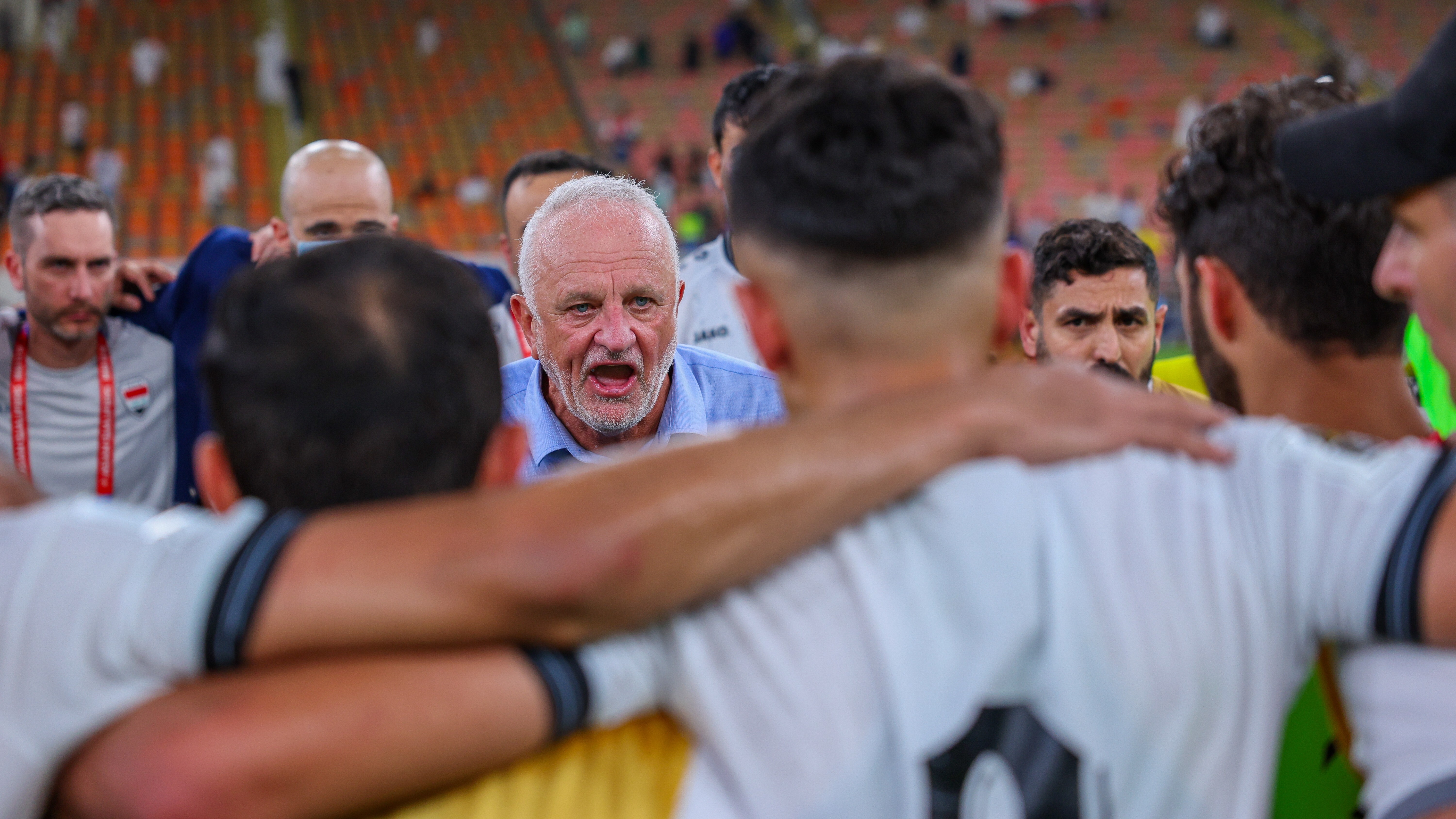 مدرب المنتخب العراقي الأسترالي غراهام أرنولد. (وكالات)