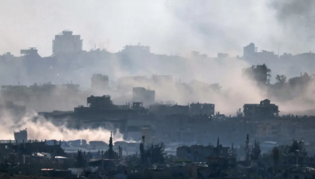 غزة... مقتل 10 أشخاص بقصف إسرائيلي استهدف جباليا