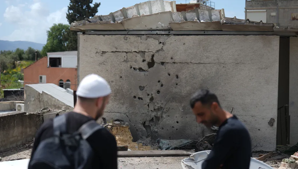 Fighting as Israel invades Lebanon kills UN peacekeepers and Israeli troops (AP)