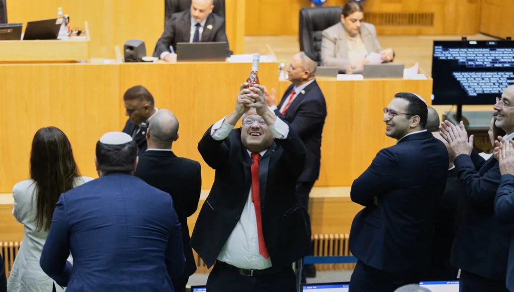 Israel's parliament approves the death penalty for Palestinians convicted of murdering Israelis(AP)