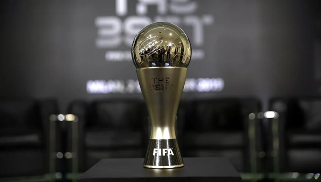 جوائز "فيفا": أنشيلوتي ومارتينيز ونايير وبونماتي الأفضل