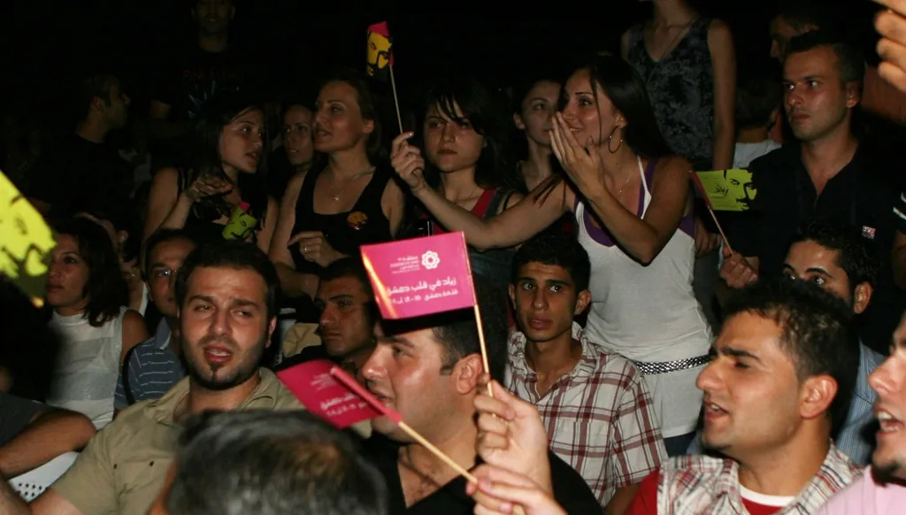 مسرح زياد الرحباني نافذة السوريين على الحرية والتغيير