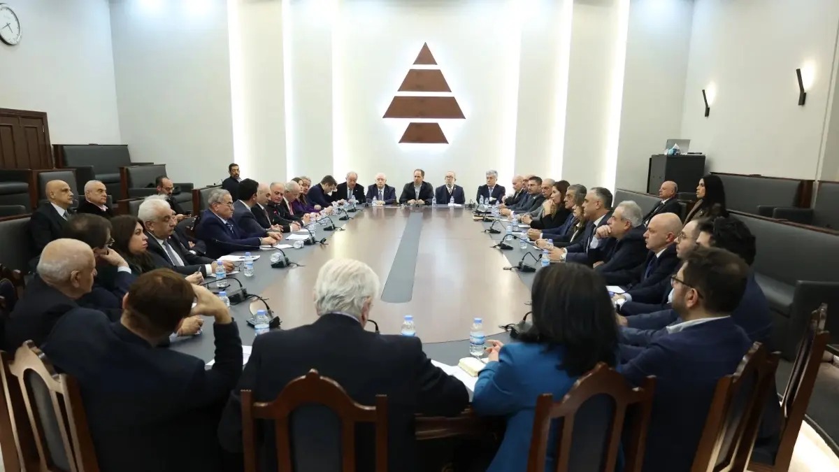 اجتماع المكتب السياسي لحزب الكتائب اللبنانية (وطنية)