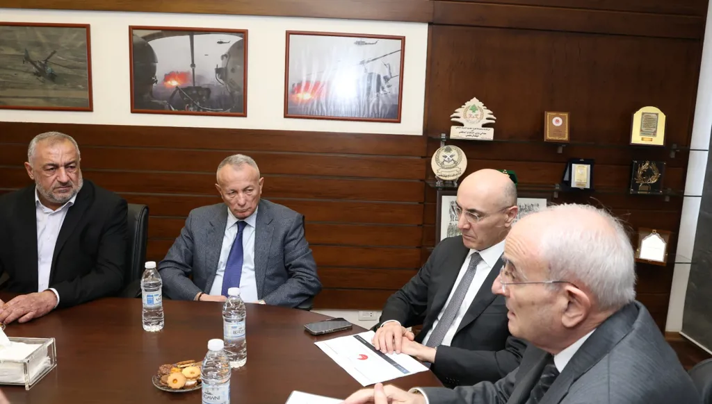 اجتماع تحضيري في اليرزة لبحث تحسين رواتب العسكريين: منسى والحجار يؤكدان أولوية الملف