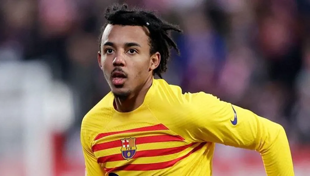 لاعب برشلونة يحتج على الروزنامة بتصريحات نارية