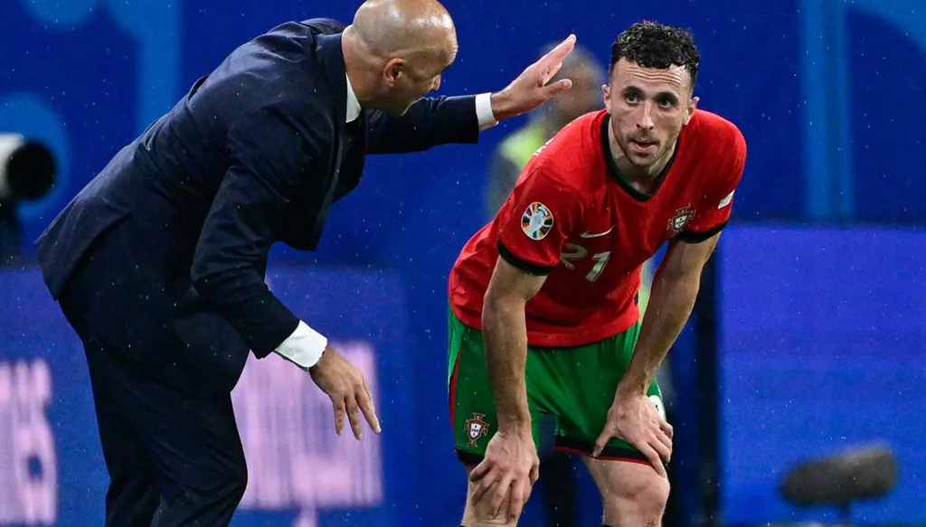 ليفربول يُكرم الراحل جوتا في لقاء بريستون