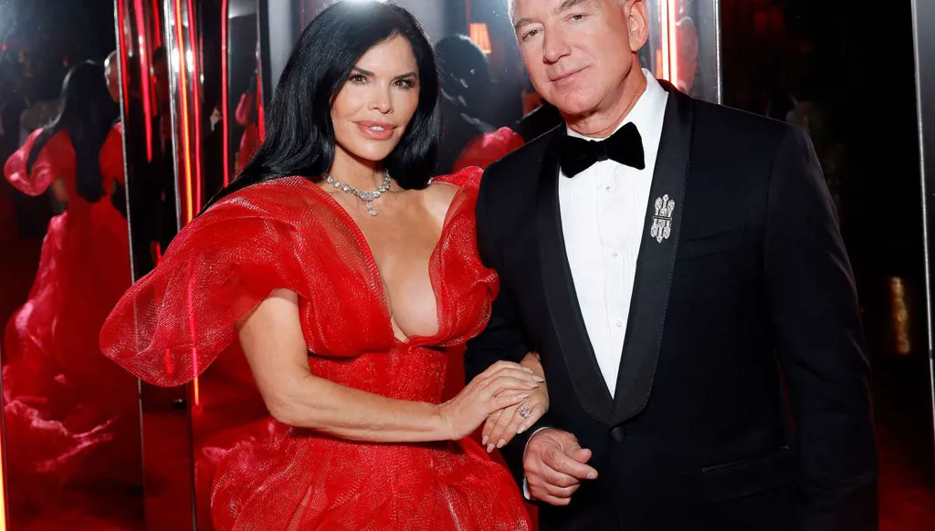 كيف يخطط جيف بيزوس ولورين سانشيز للتغلب على المتظاهرين في البندقية؟