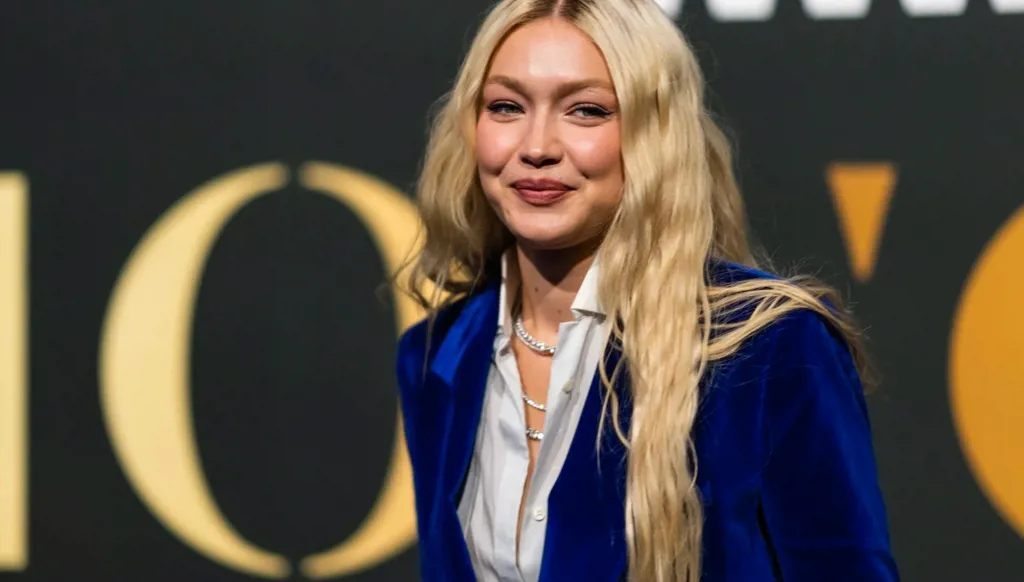 جيجي حديد تشارك لحظات معبرة مع ابنتها كاي