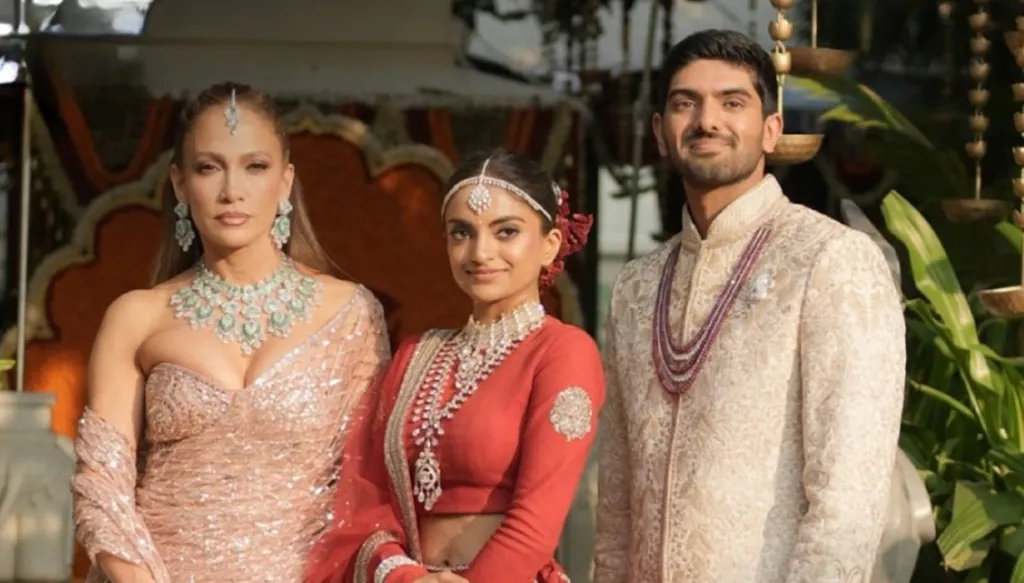 جينيفر لوبيز تختم زفاف ابنة ملياردير هندي بعروض مبهرة (فيديو)