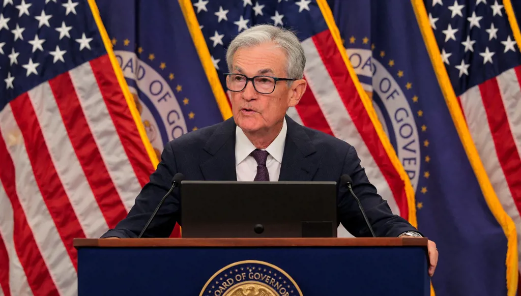 هجرة شبه جماعية للبنوك المركزية من سندات الخزانة الأميركية... لماذا؟