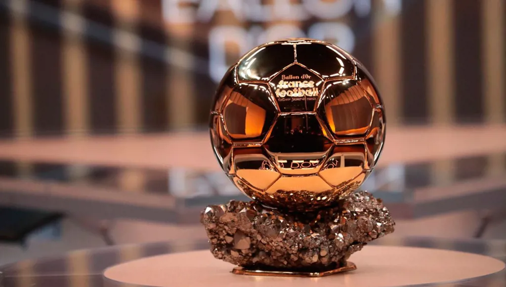نجوم ريال مدريد وباريس جيرمان... غيابات كبيرة عن حفل الكرة الذهبية