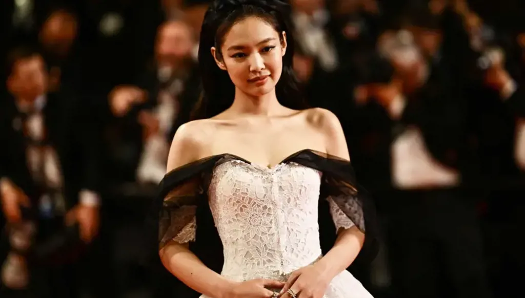 جيني من بلاكبينك في مرمى الانتقادات بسبب دعمها إسرائيل