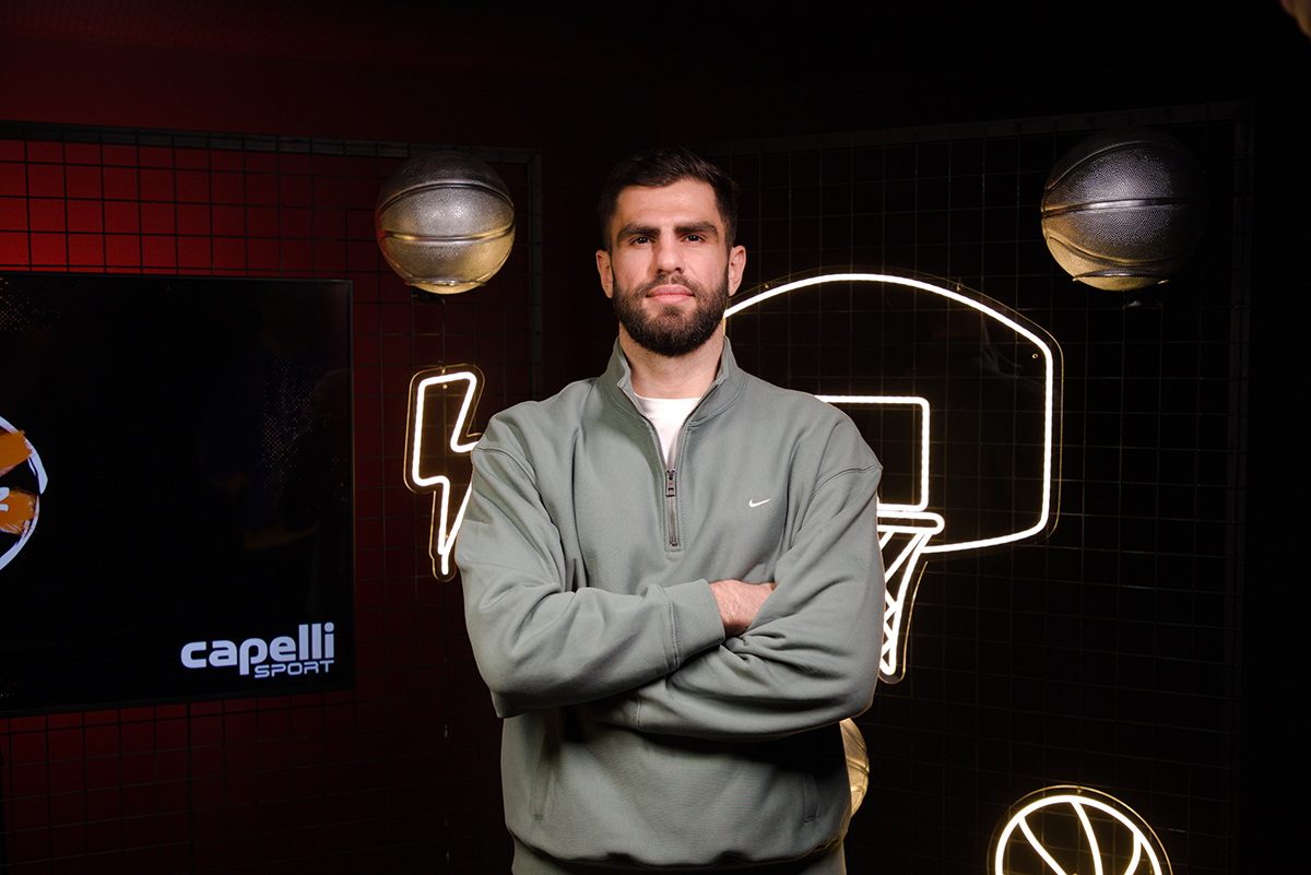 قائد فريق المريميين ديك المحدي الشانفيل جيمي سالم في برنامج Buzzer Beater. (النهار)