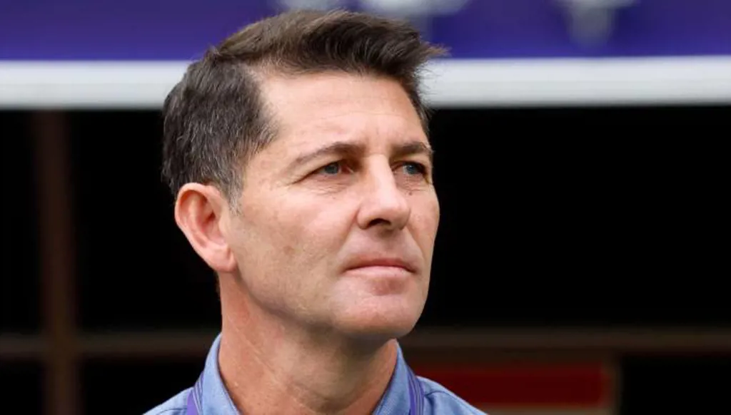 منتخب العراق يفسر رحيل كاساس