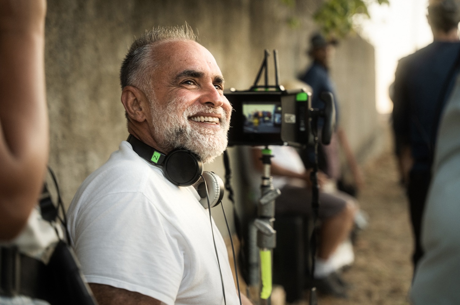 كريم عينوز خلال التصوير.