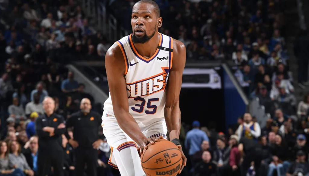 كيفن دورانت يشتري حصة في سان جرمان