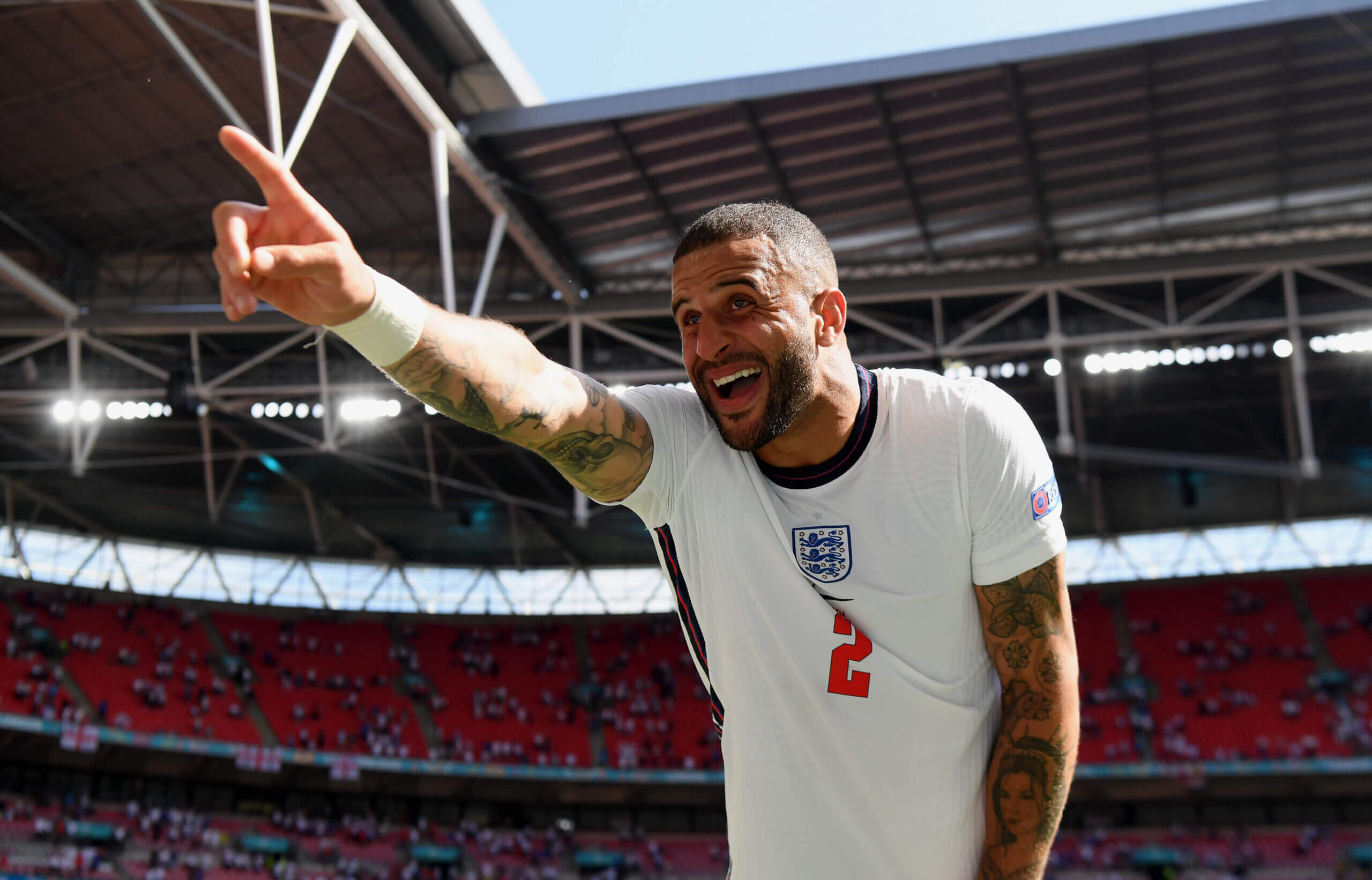 كايل ووكر بقميص منتخب إنكلترا. (وكالات)