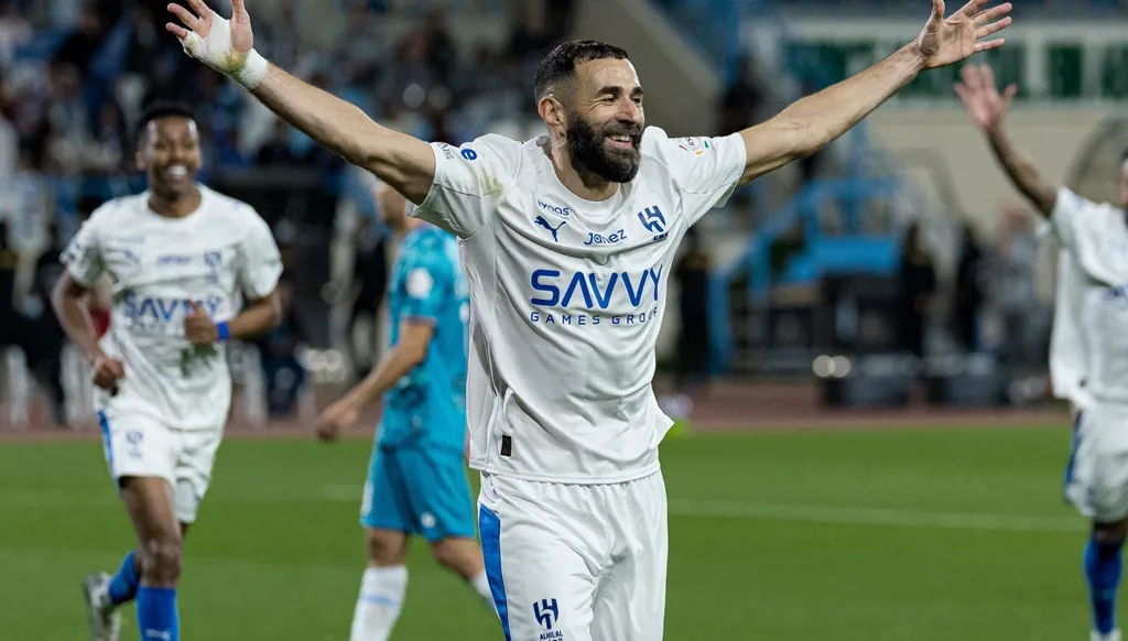 كريم بنزيما في الهلال... العقل الذي يُدير الأقدام