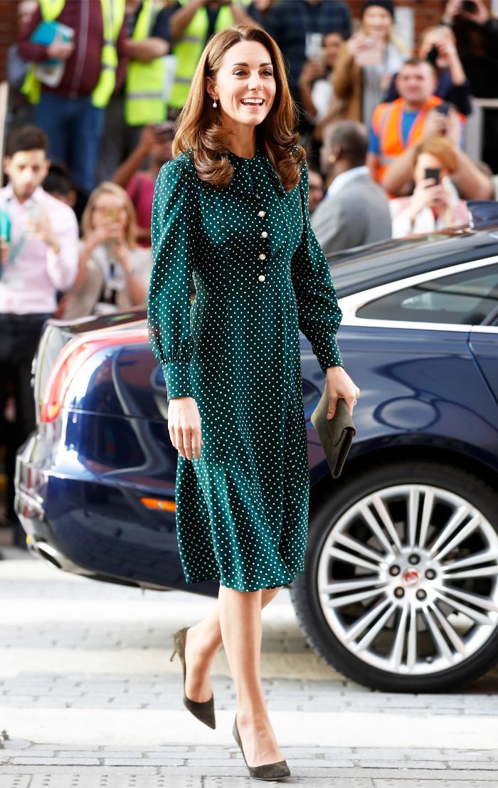 كيت ميدلتون بفستان من متاجر