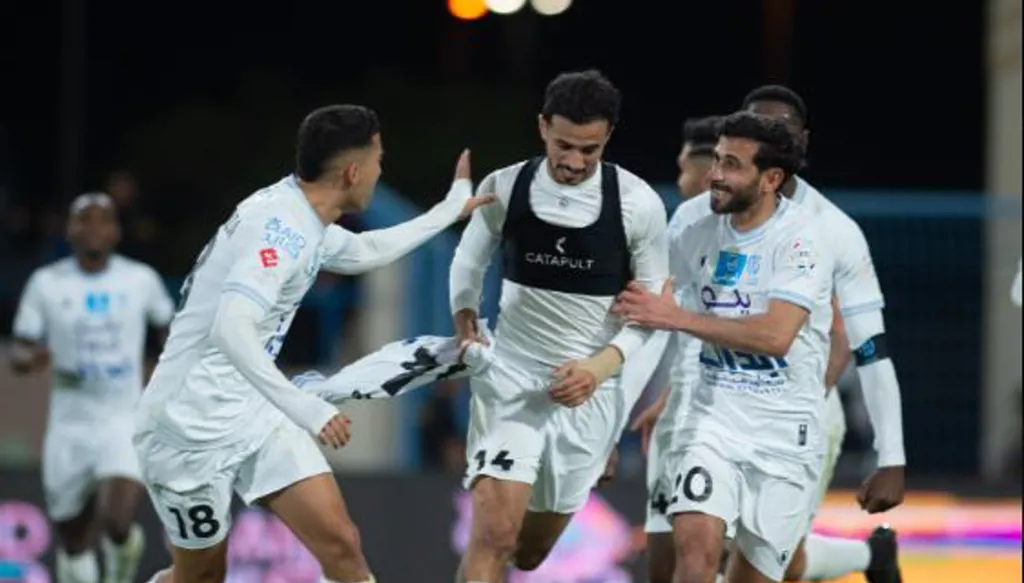 الأخدود يضرب الأهلي بثنائية في الدوري السعودي