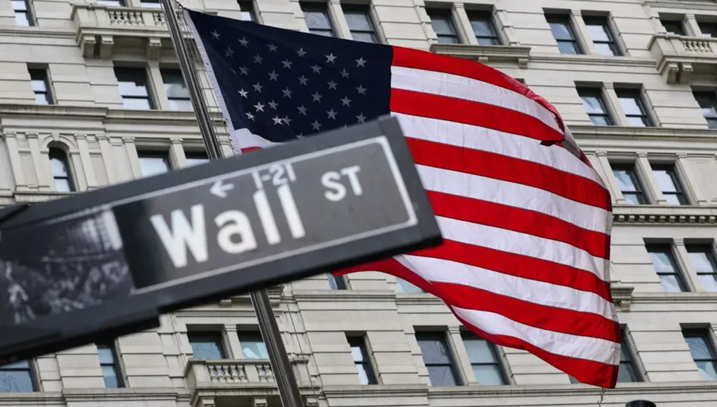 من مضيق هرمز إلى وول ستريت:  كيف يهدّد التصعيد ضد إيران استقرار البنوك العالمية؟