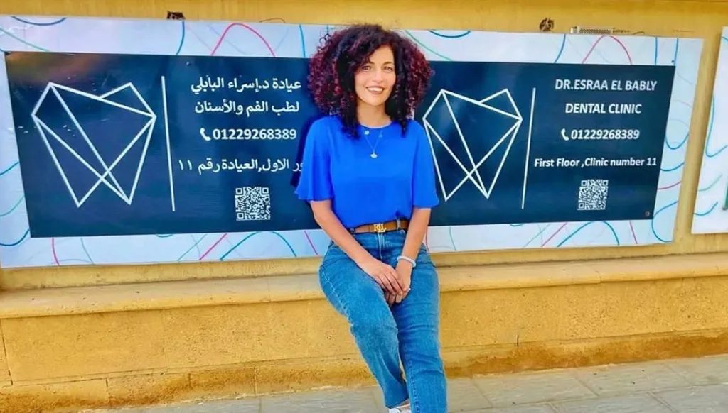 لا للتصنيف... نعم للدمج: إسراء تكتب تاريخها الخاص