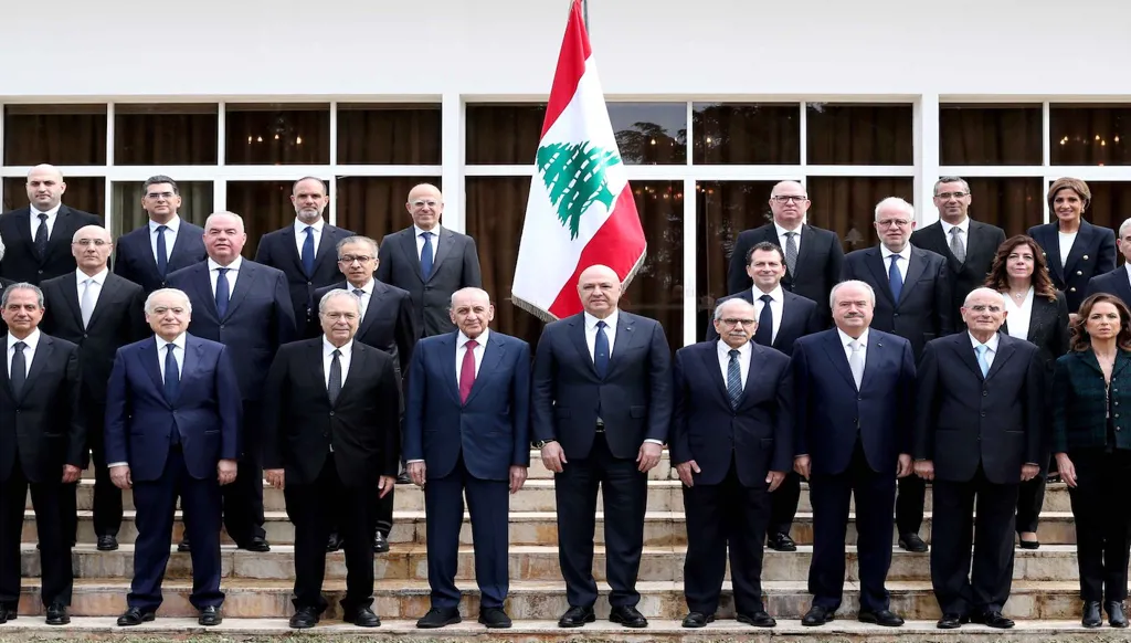 هذه ثغرات حكومة نواف سلام وإنجازاتها خلال 3 أشهر من حكمها