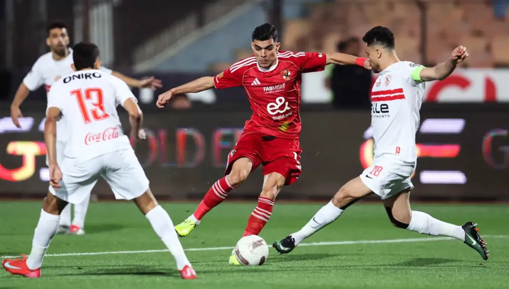 كيف بعثرت "ثلاثية الأهلي" أوراق الصدارة وأعادت الدوري لنقطة الصفر؟