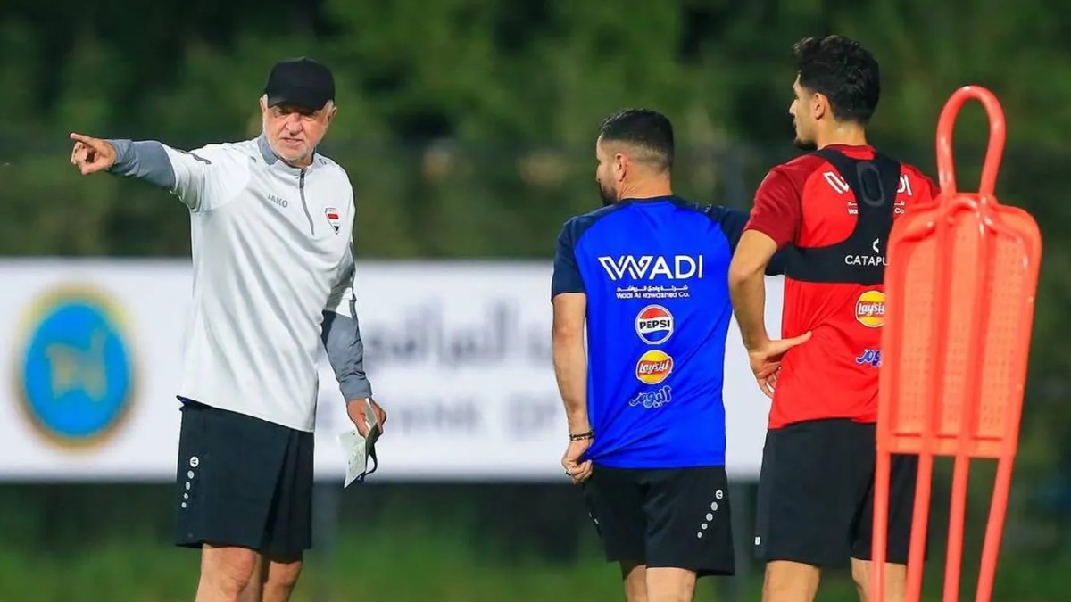 الحرب الإقليمية أثرت على التحضيرات الفنية للمنتخب العراقي. (وكالات)