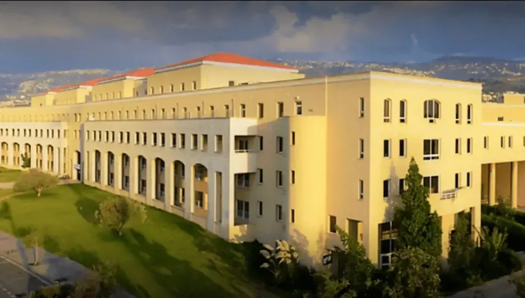 امتحان العدالة قبل الطلاب