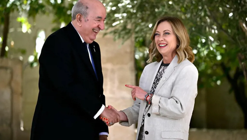 بين باريس وروما... سباق على النفوذ في شمال أفريقيا