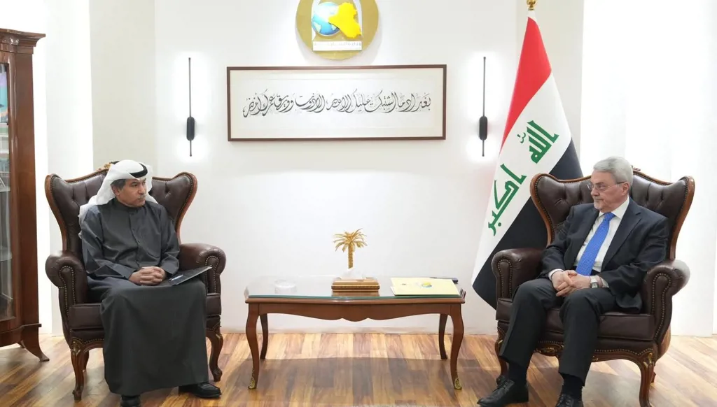 العراق يتعهّد بعدم الانجرار إلى الحرب ويبحث مع الكويت سبل وقف التصعيد