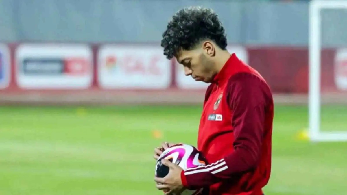 المهمة الأصعب لعاشور هي استعادة ثقة الجماهير. (وكالات)