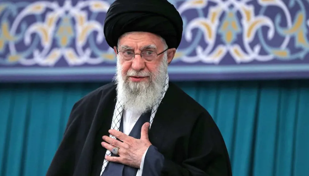 مادورو وبعده إيران فرصة لرمي السلاح والعودة إلى لبنان