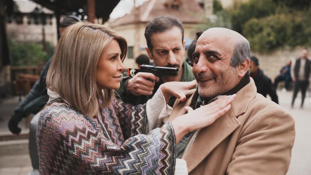 الممثلون وسيم قزق ونور علي وعلاء الزعبي