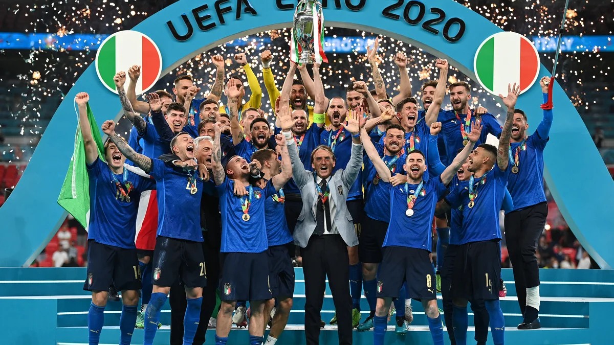 المنتخب الإيطالي المتوّج بلقب كأس أوروبا 2020. (وكالات)