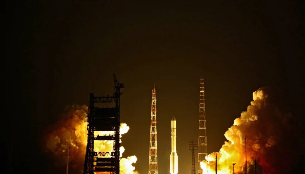 بعد التأخير... المركبة الفضائية الصينية "شنتشو-"19 تهبط في شمال البلاد