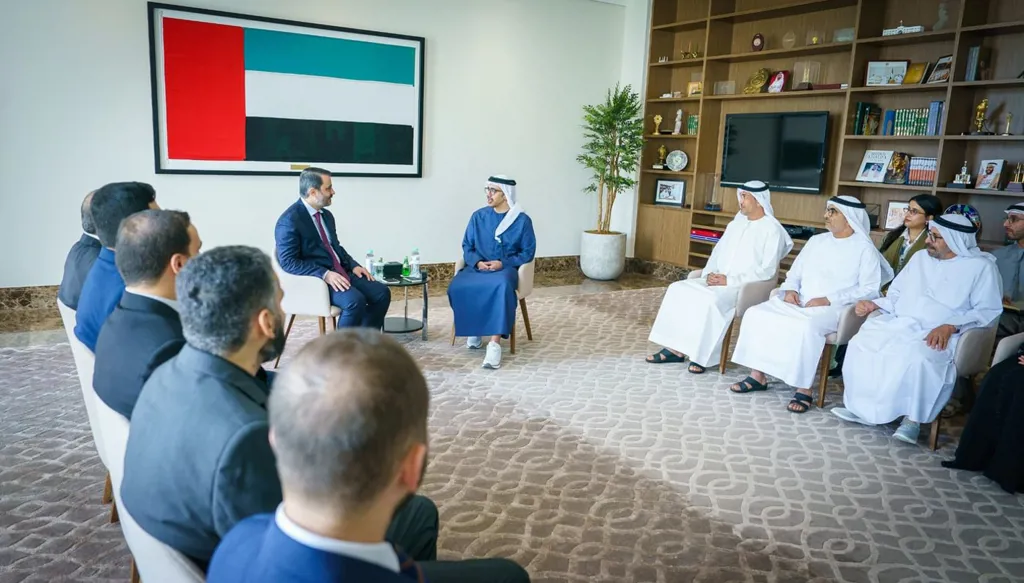عبد الخالق عبدالله لـ"النهار": الإمارات تودّ أن تكون شريكاً كاملاً في بناء سوريا الجديدة