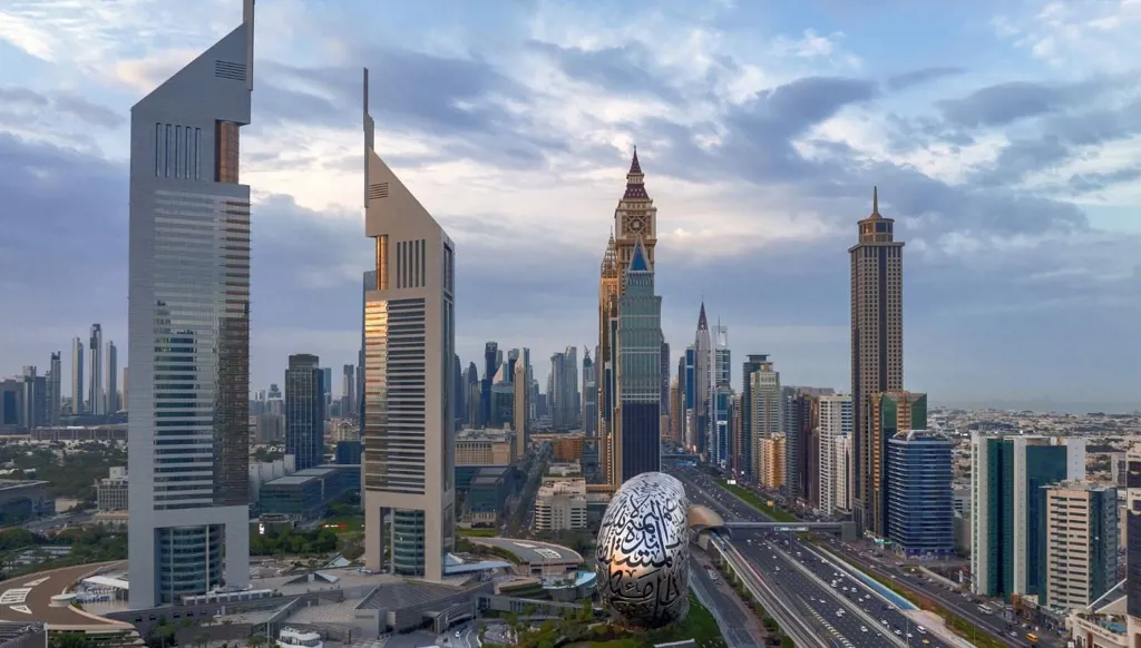 كيف تحصل على التمويل في الإمارات: دليلك إلى أفضل حاضنات ومسرعات الأعمال