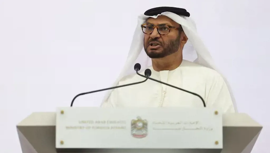 قرقاش: الإمارات ستنضم إلى أي جهد دولي بقيادة واشنطن لفتح مضيق هرمز