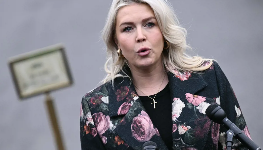 المتحدثة باسم البيت الأبيض تنفي عزلة ترامب المعلوماتية عن إيران