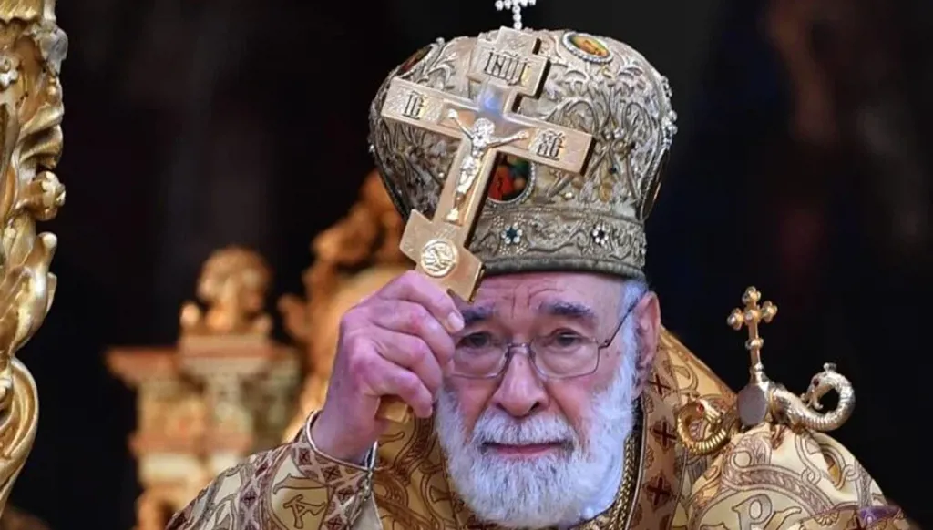 المطران عوده في أحد الفصح: كفى عبثاً وحروباً... نأمل أن تفي الدّولة بتعهّداتها