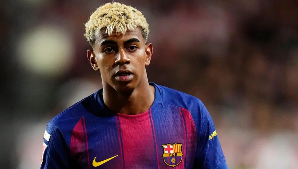 لامين يامال يثير غضب جماهير برشلونة بتصرّف مفاجئ