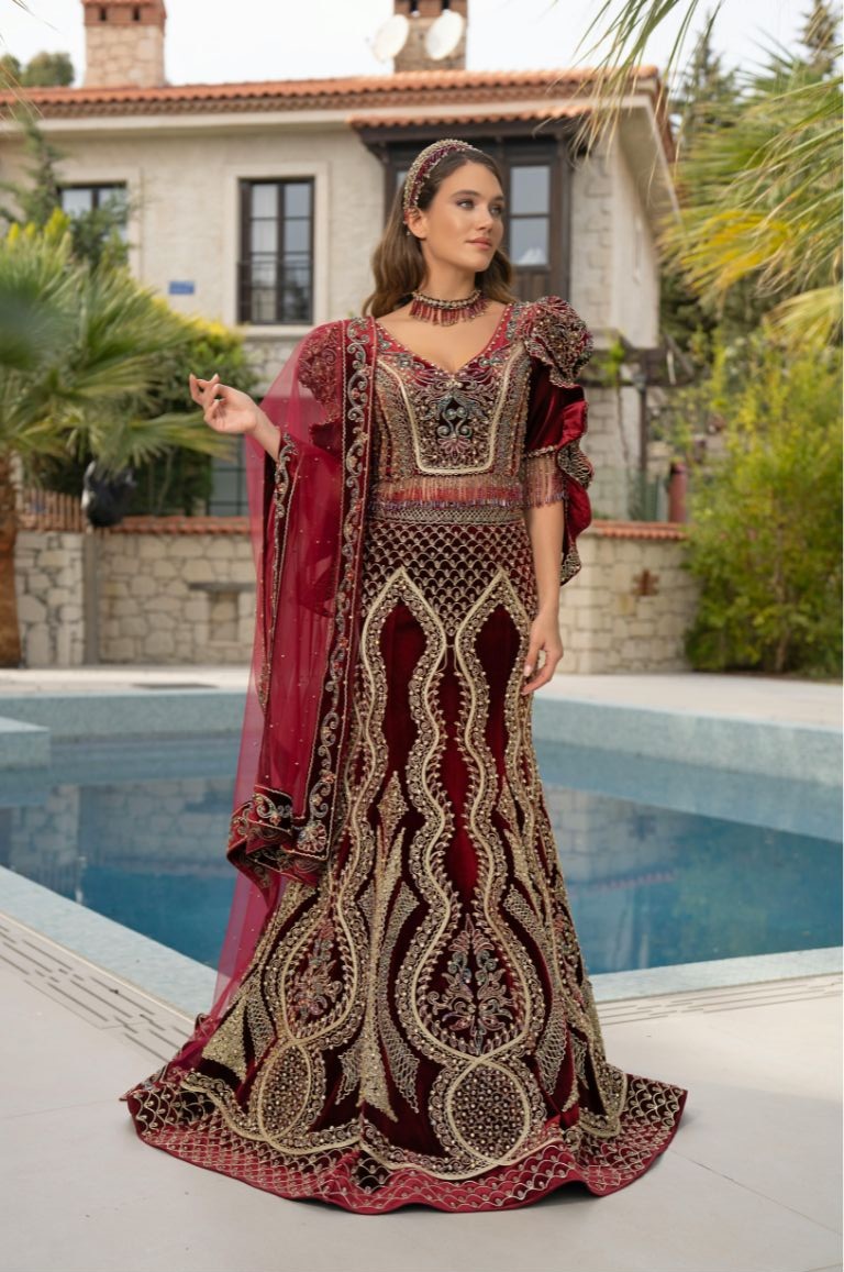 القفطان النسائي.